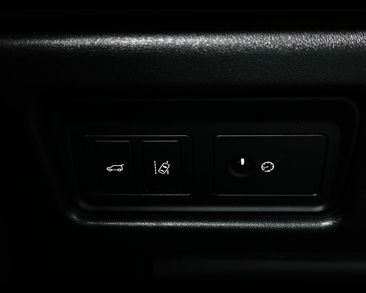 LAND ROVER Discovery Sport - Discovery Sport 2.0 TD4 180 CV SE