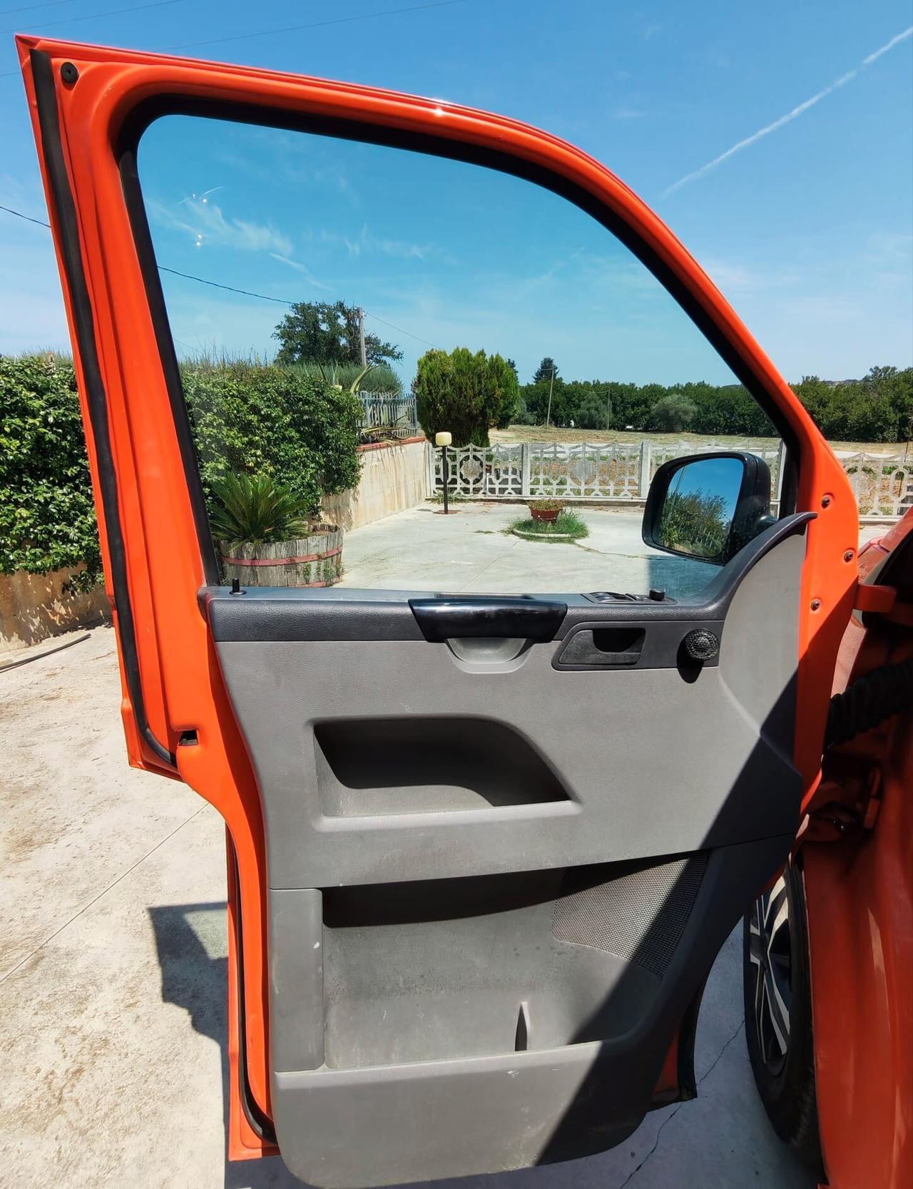 Volkswagen Transporter 1.9 TDI/84CV PL Kombi Duo