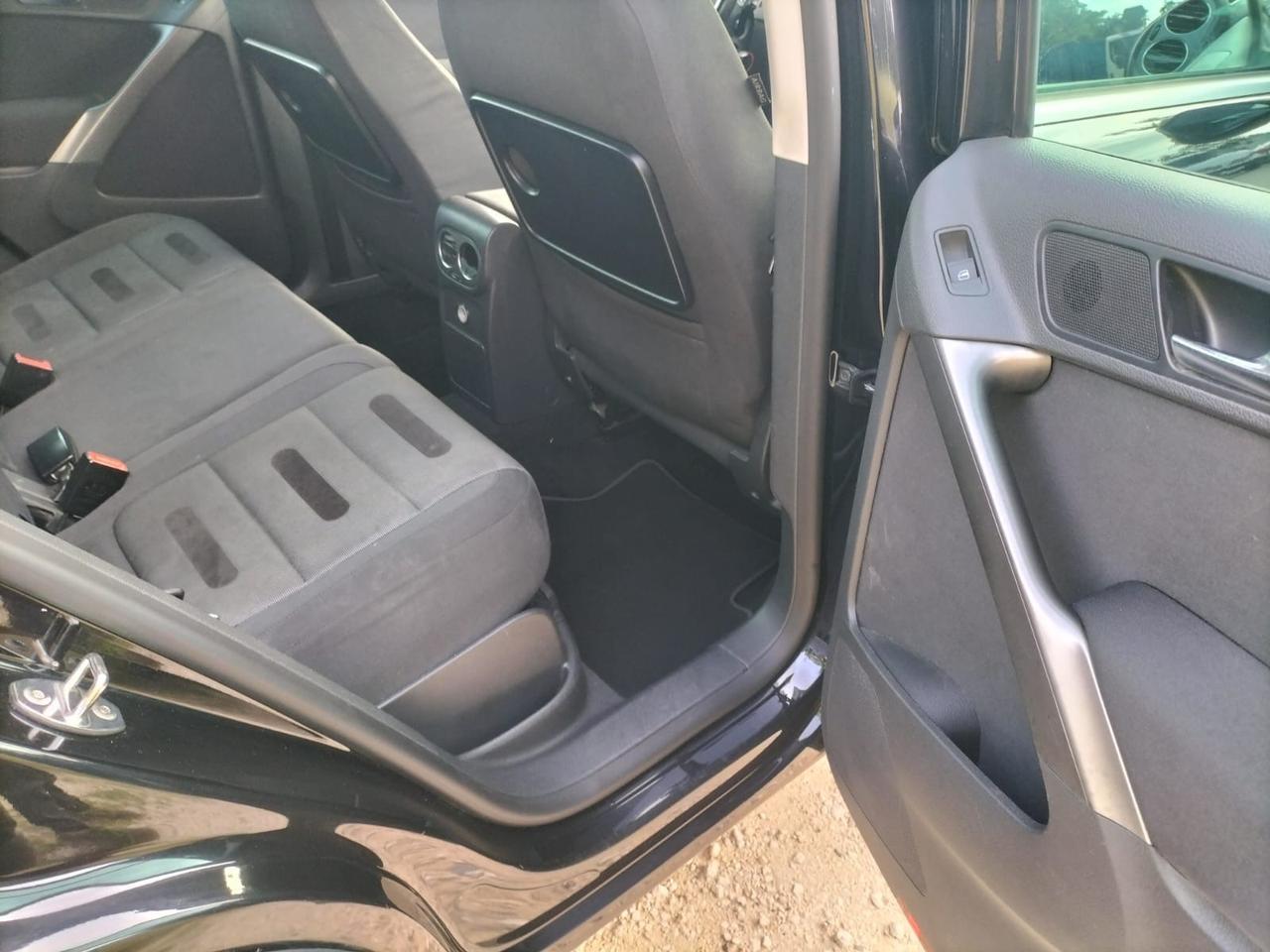 Volkswagen Tiguan 2.0 16V TDI DPF Trend & Fun (18°)