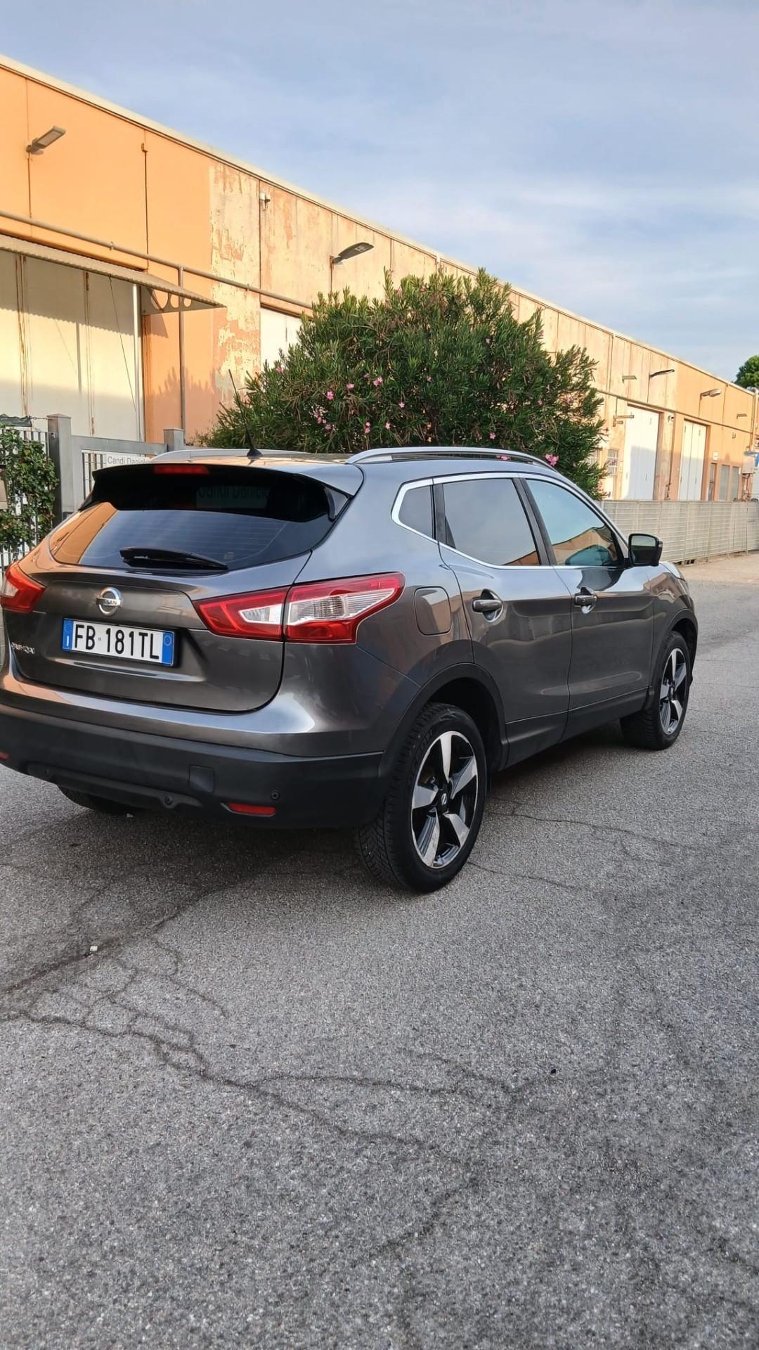 Nissan Qashqai 1.2 DIG-T Tekna