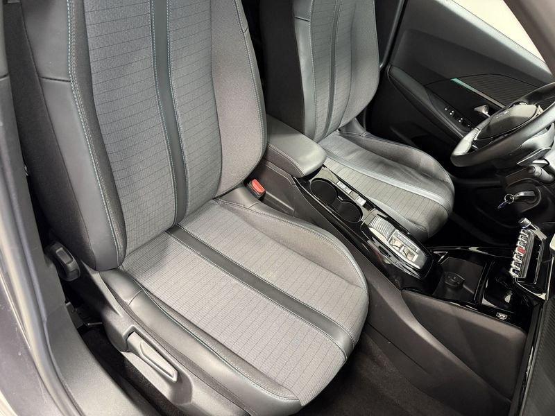 Peugeot 2008 PureTech 130 S&S EAT8 Allure Pack