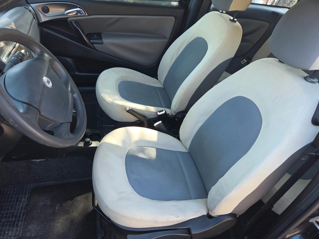 Lancia Ypsilon 1.2 Argento