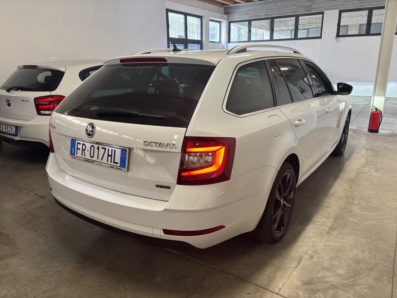 Skoda Octavia 1.4 TSI METANO AUT. |alcantara/pelle|