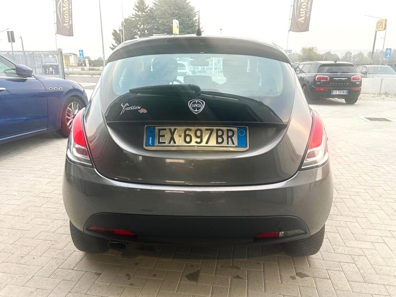 Lancia Ypsilon 1.2 69 CV 5 porte GPL Ecochic Elefantino