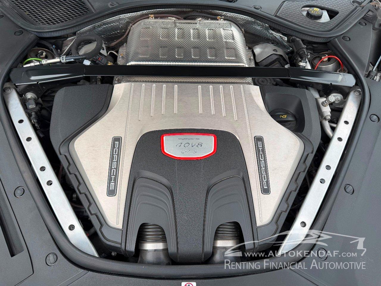 Porsche Panamera 4.0 GTS auto