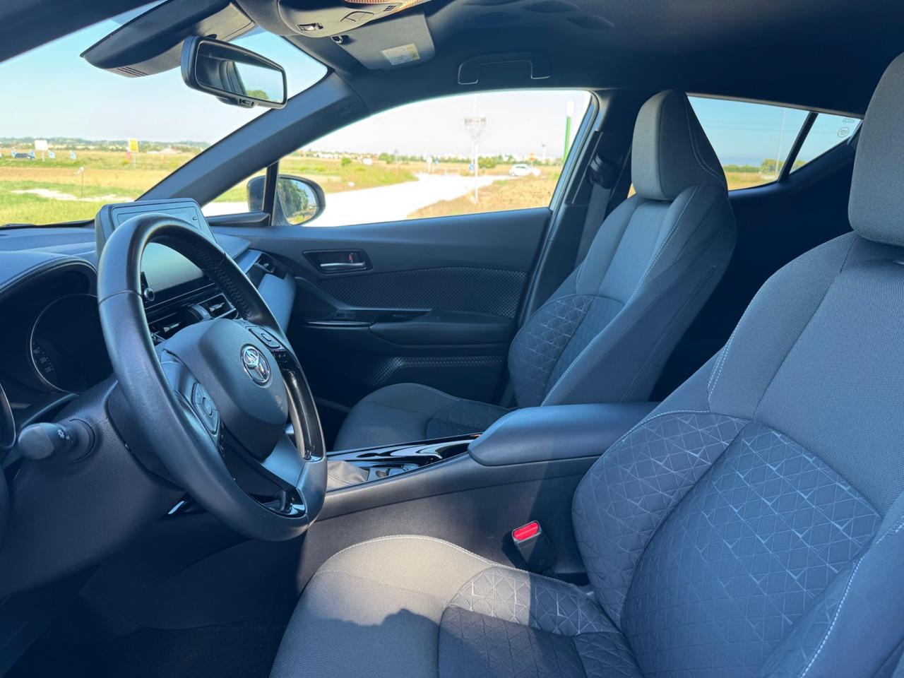 Toyota C-HR 2.0 Hybrid E-CVT Trend