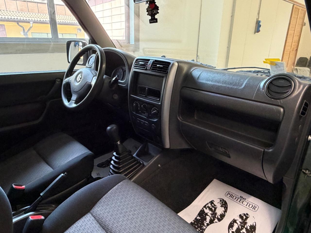 Suzuki Jimny 1.3i 16V cat 4WD JLX
