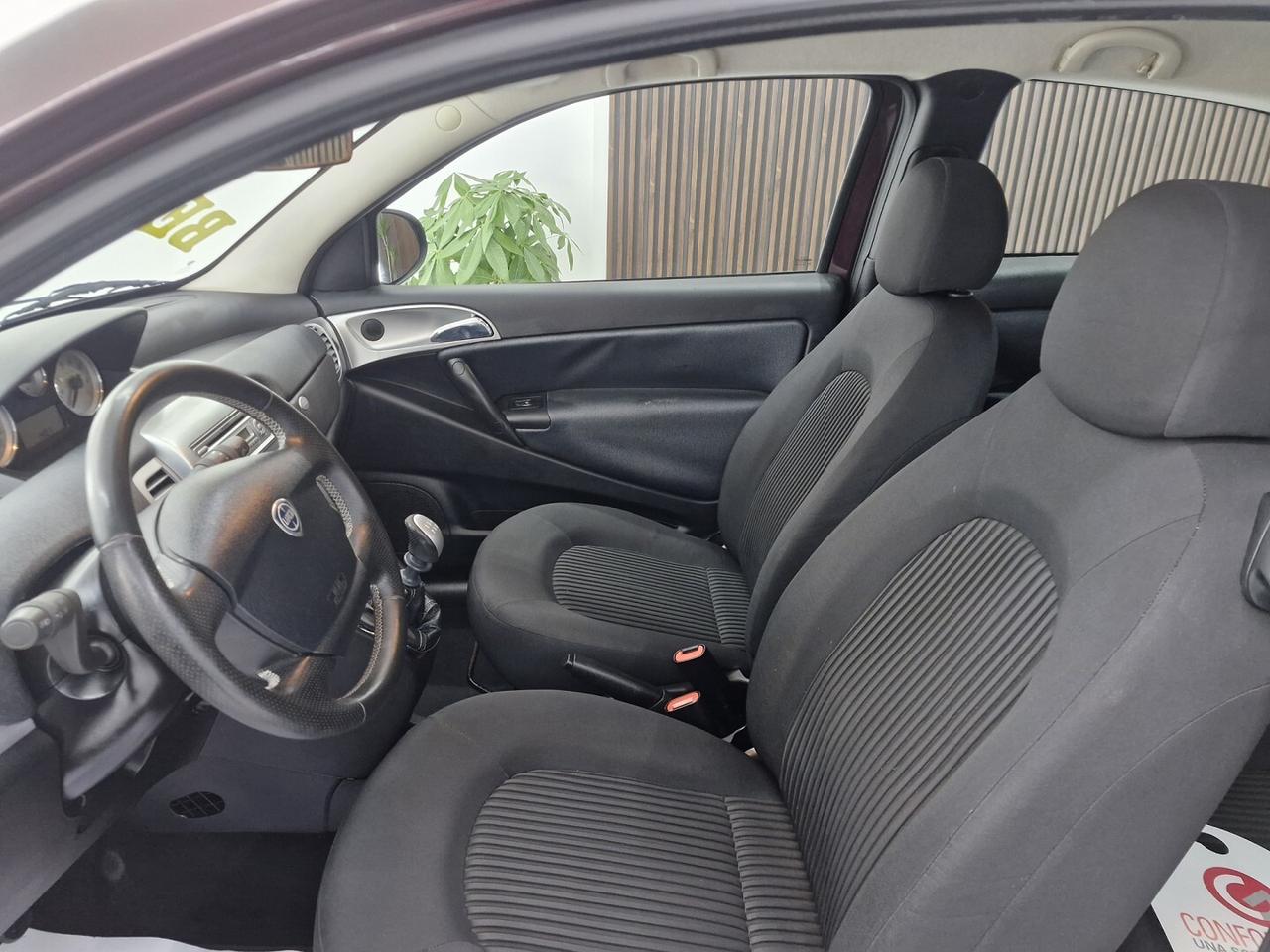 LANCIA YPSILON 1.2 BENZINA 69CV ANNO 2011 90000KM