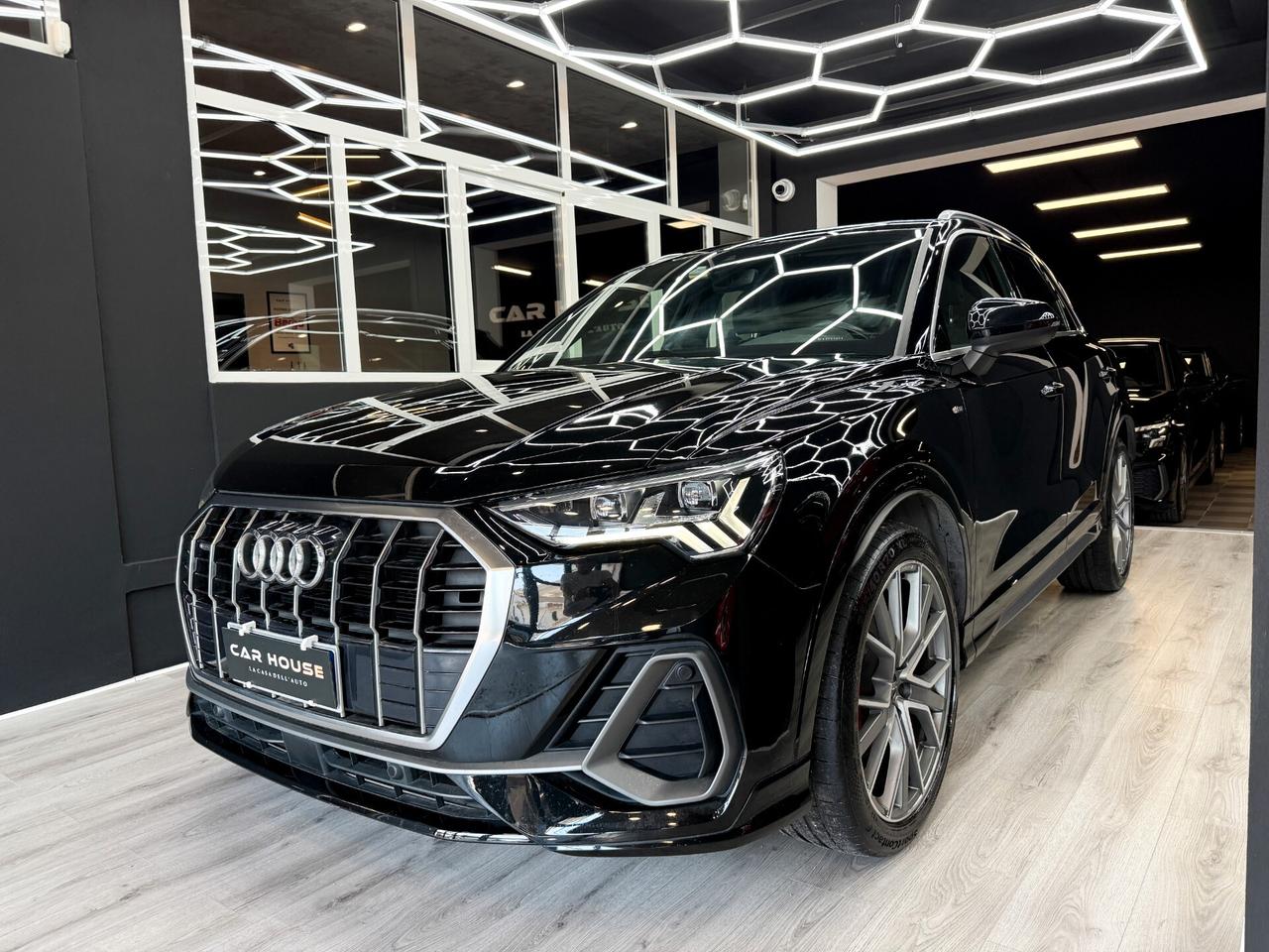 Audi Q3 2.0 40 TDI QUATTRO 190CV S LINE S-Tronic