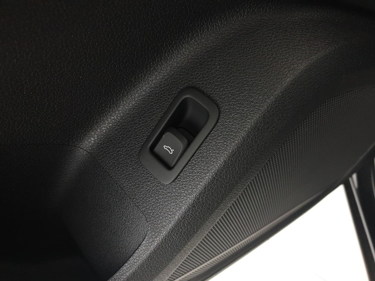 30TFSI 116CV Business Advanced