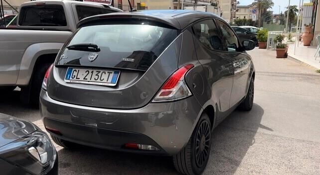 LANCIA YPSILON - ANNO 2022 - Cc 1.0 - Cv 70