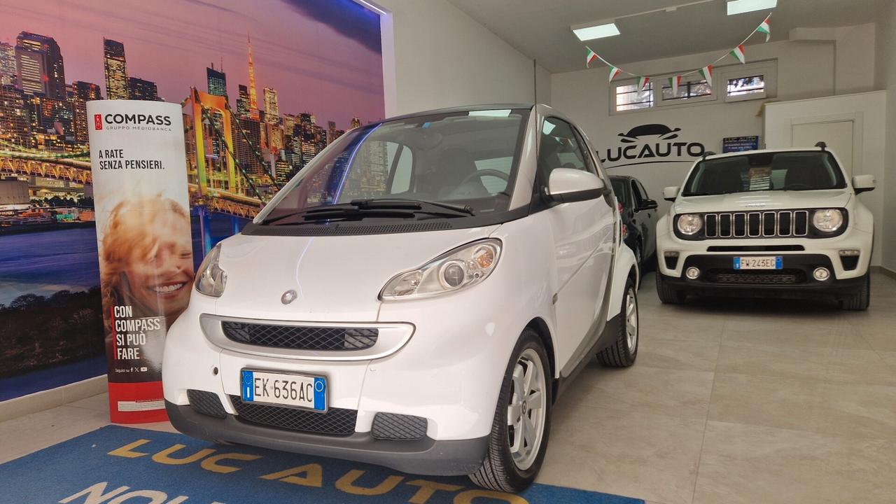 Smart ForTwo 1000 52 kW MHD coupé Genius s.ed.