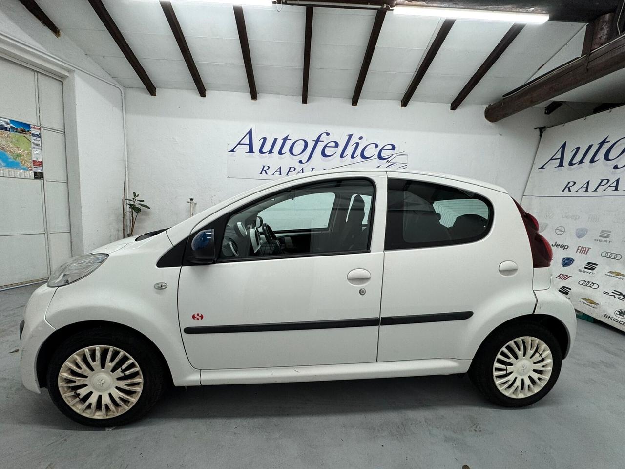 Peugeot 107 1.0 68CV 5p. Superga