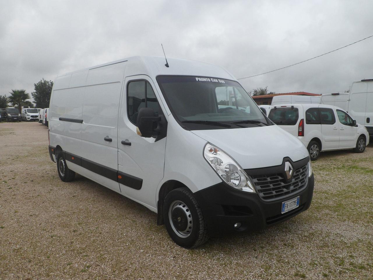 Renault Master furgone lungo