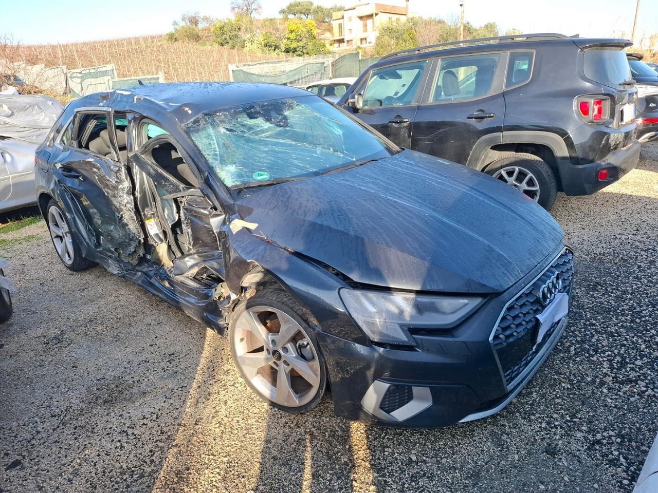 AUDI A3 SPB 30 TDI S TRONIC AUT. SINISTRATA 23