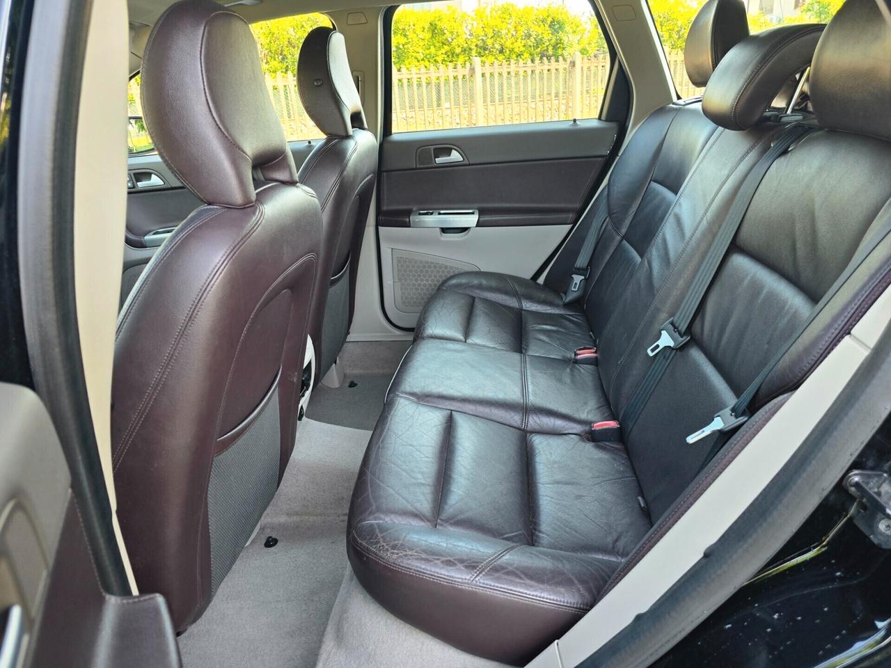 Volvo V50 2.0 D 6 MARCE - INTERNI IN PELLE