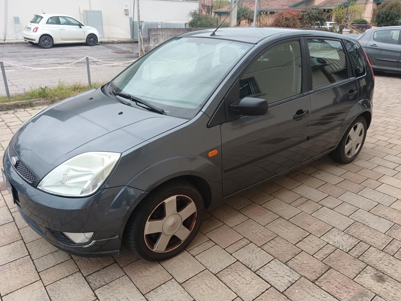 Ford Fiesta 1.4 TDCi 5p. Ghia
