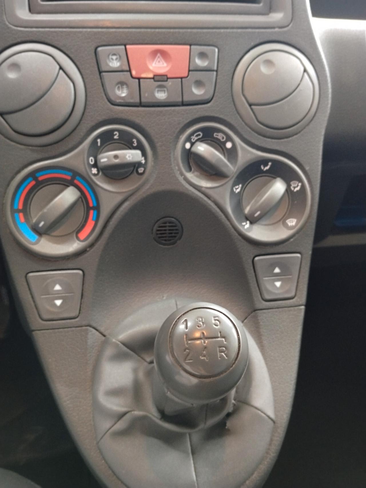 Fiat Panda 1.4 bnz/metano 2011 CON GARANZIA
