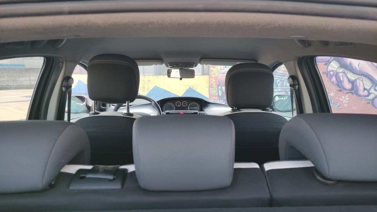 Lancia Ypsilon 1.2 69 CV 5 porte GPL Ecochic Gold NEOPATENTATI - 2015