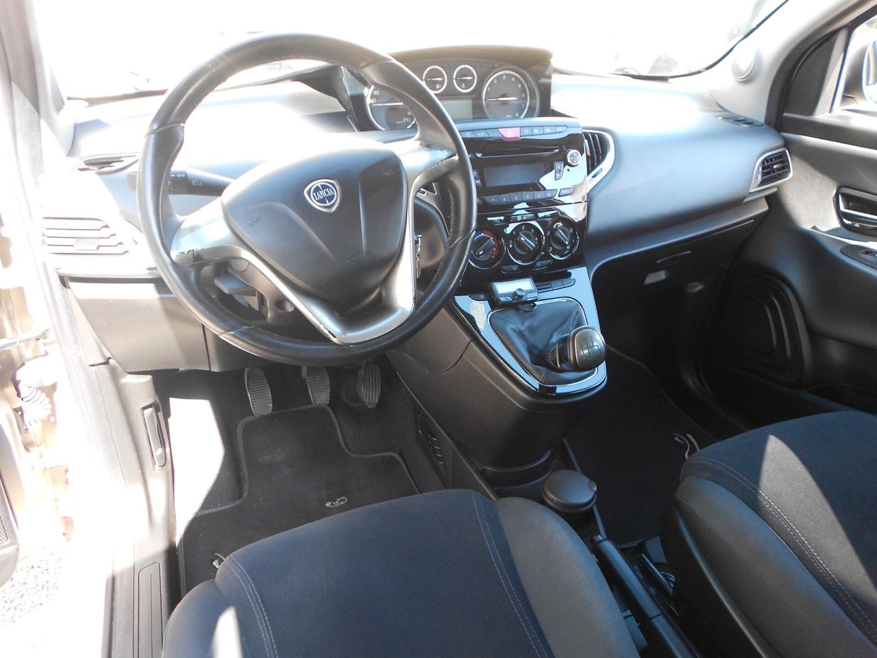 Lancia Ypsilon 1.2 69 CV 5 porte GPL Ecochic Gold