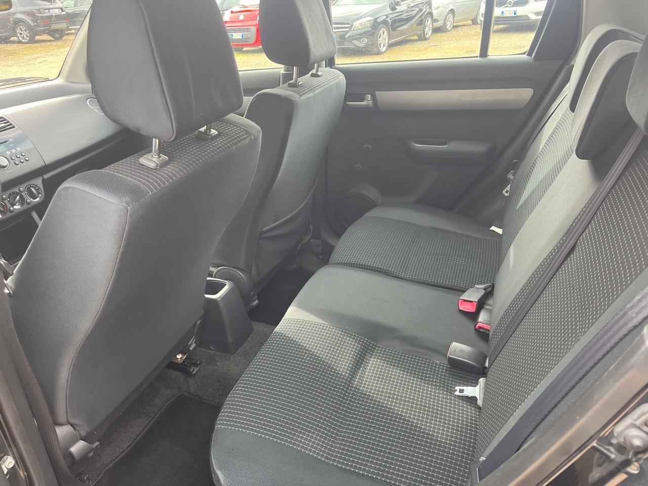 Suzuki Swift 1.3 Benzina - Neopatentati