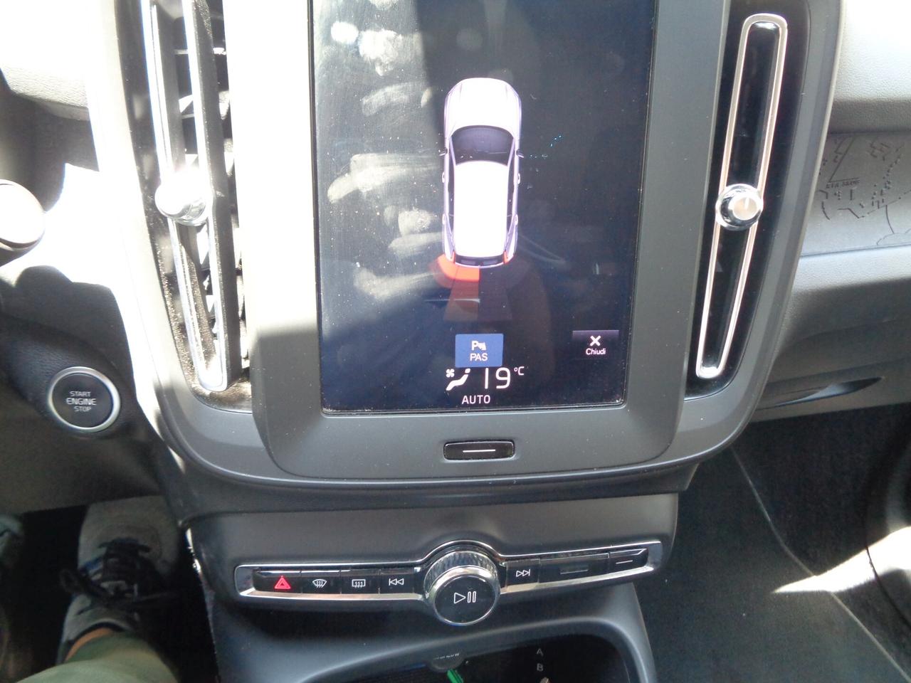 Volvo XC40 T3 Momentum
