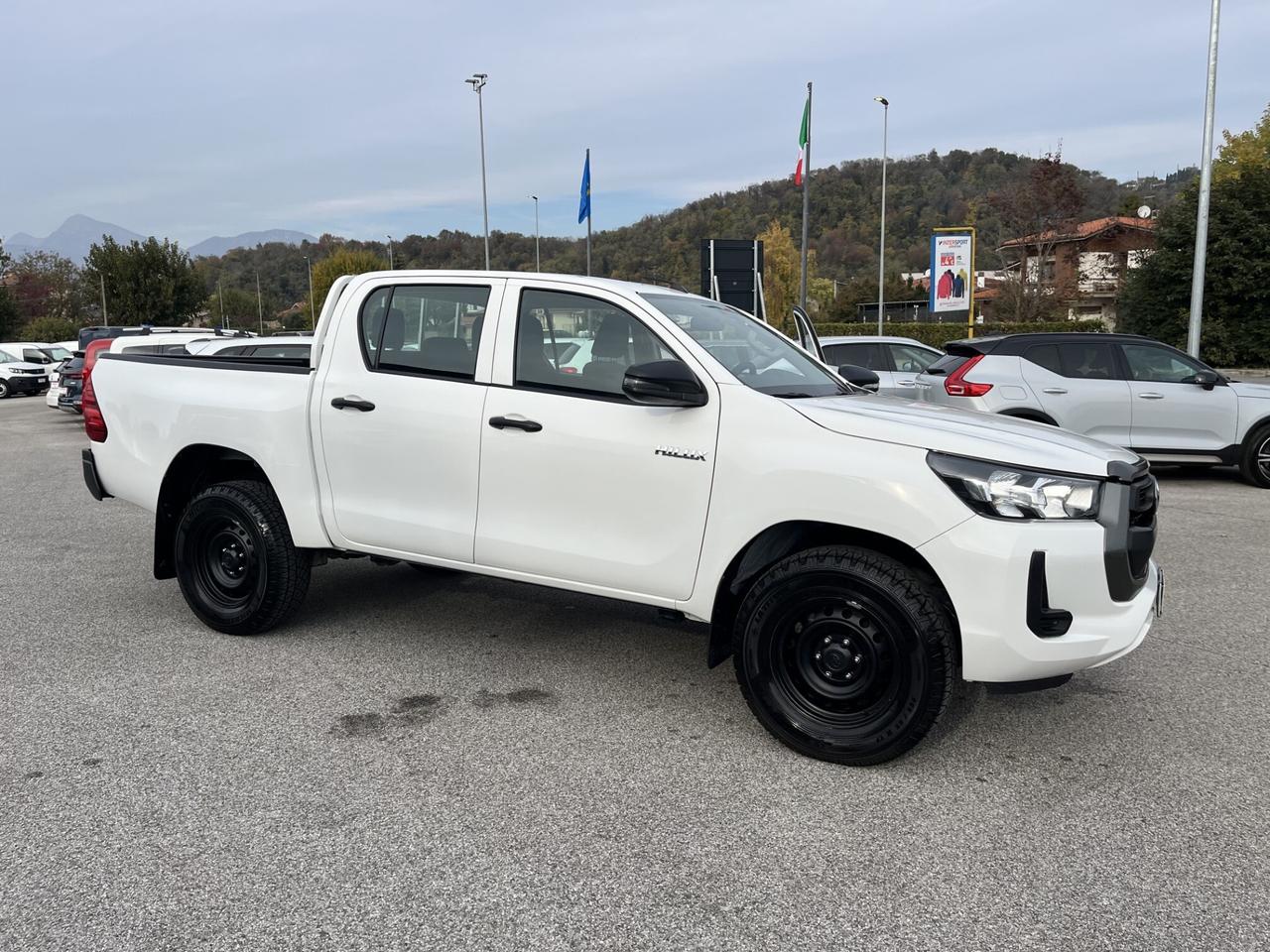 TOYOTA HILUX 2.4 D-4D DOPPIA CAB. 4WD 150 CV 6M