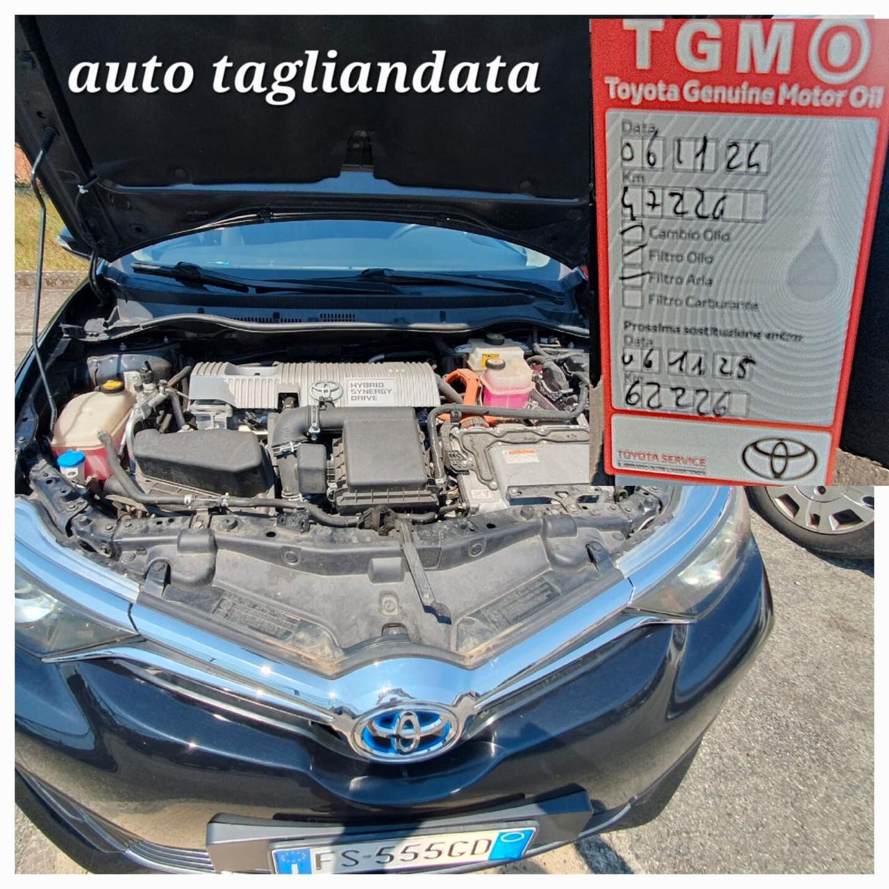 Toyota Auris TOYOTA 1.8 HYBRID LOUNGE CVT