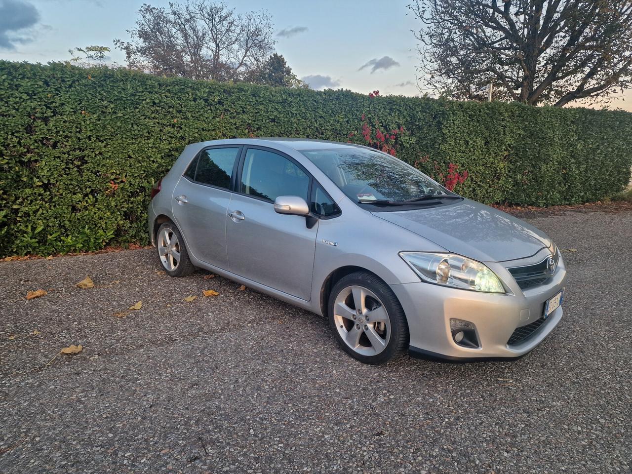 Toyota Auris 1.8 Hybrid 92000km