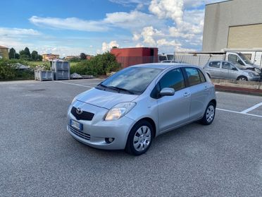 Toyota Yaris 1.3 5 porte