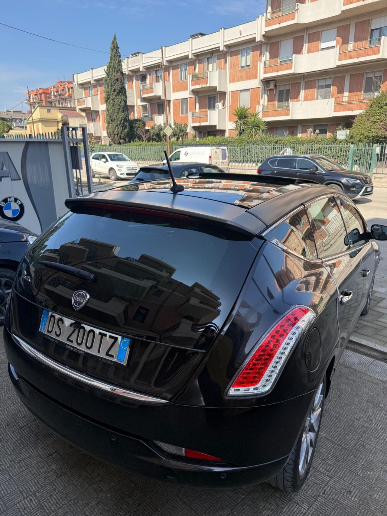 Lancia Delta 2.0 MJT DPF Argento