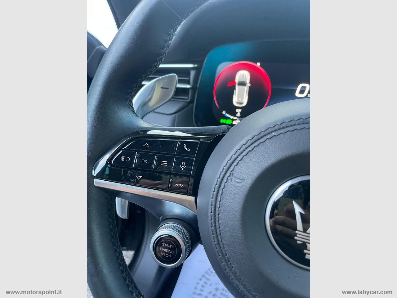 MASERATI 2.0 MHEV 300 CV GT SOLO 10.000 KM!!!