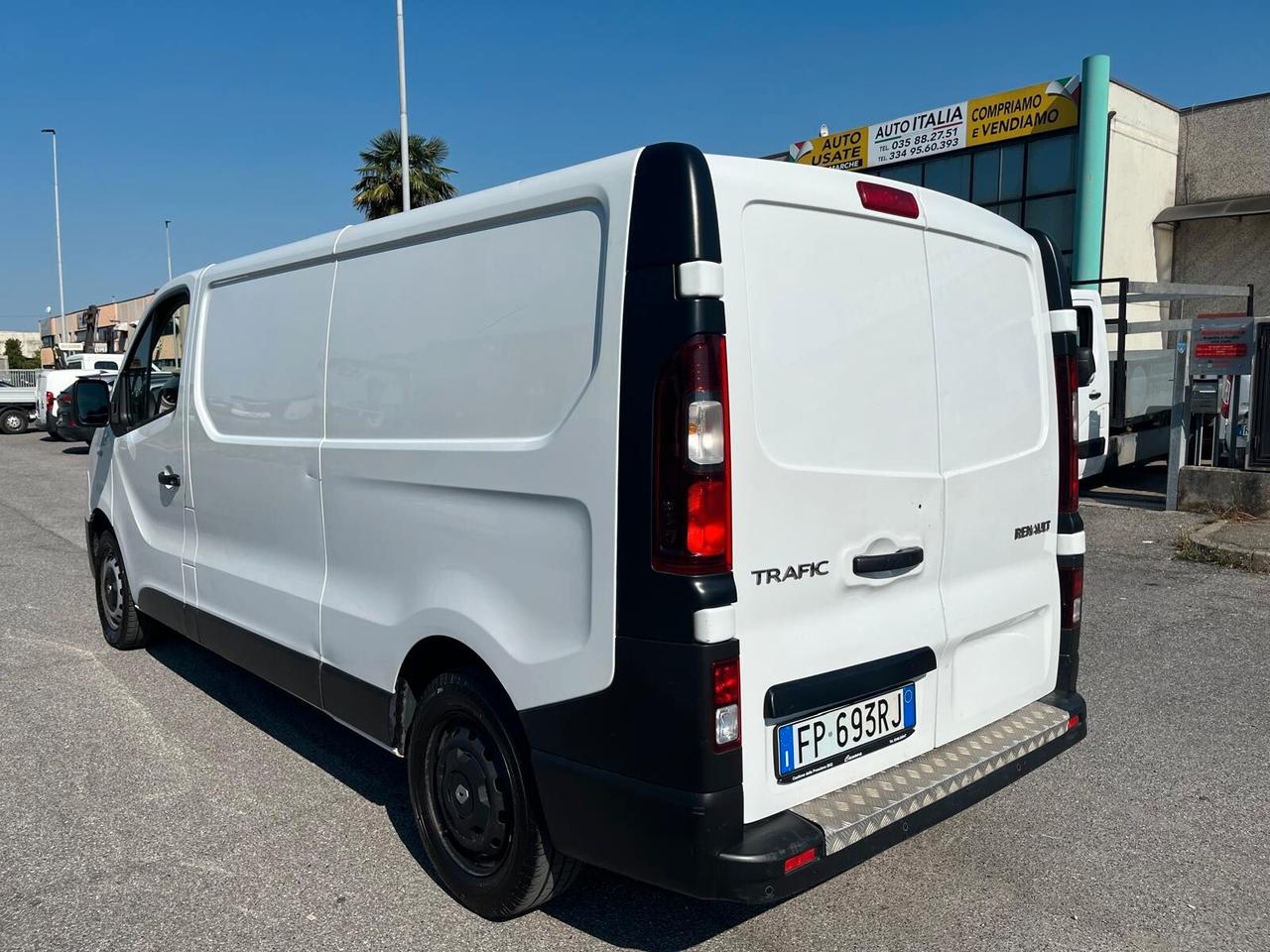 Renault Trafic T27 1.6 dCi 120CV **+IVA**