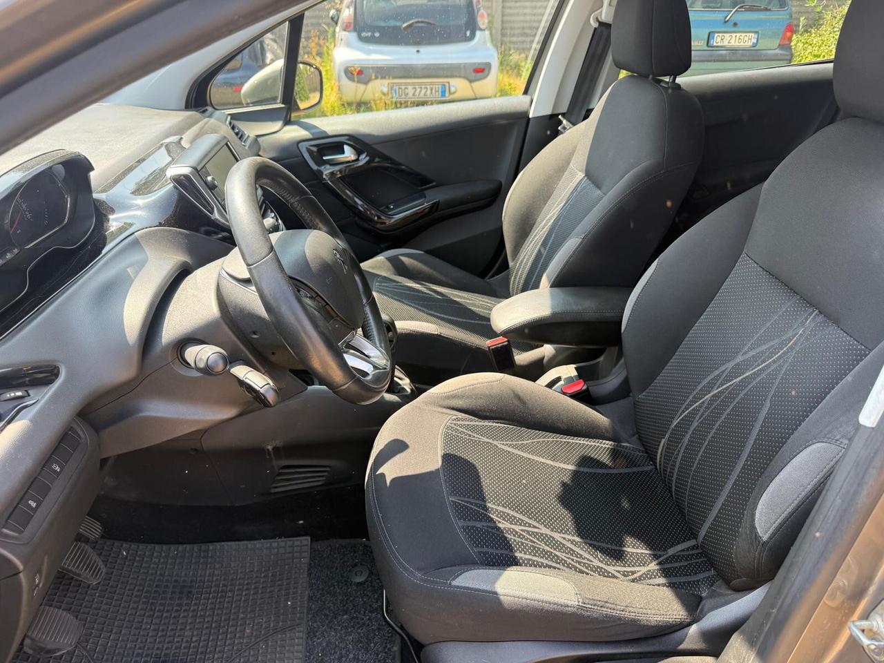 Peugeot 208 5 porte Active