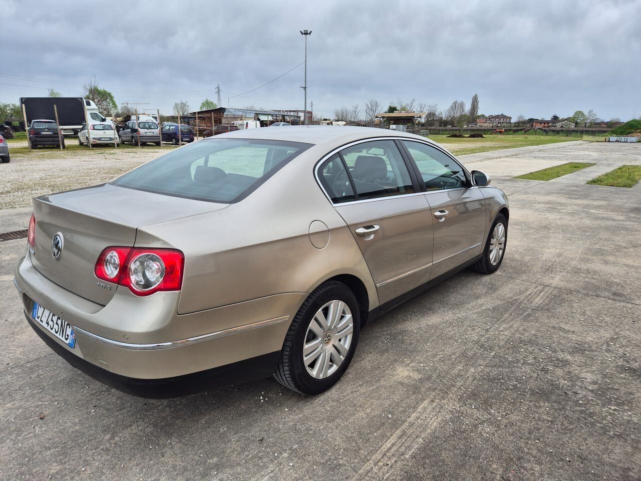 Volkswagen Passat 2.0 16V FSI Highline automatico