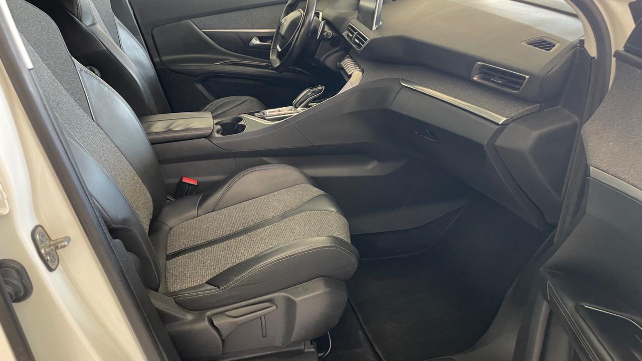 Peugeot 3008 BlueHDi 120 S&S EAT6 Allure