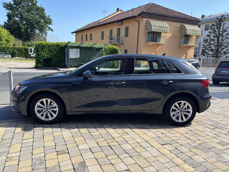 Audi A3 Sportback 30 2.0 tdi Business LED-NAVI-16"