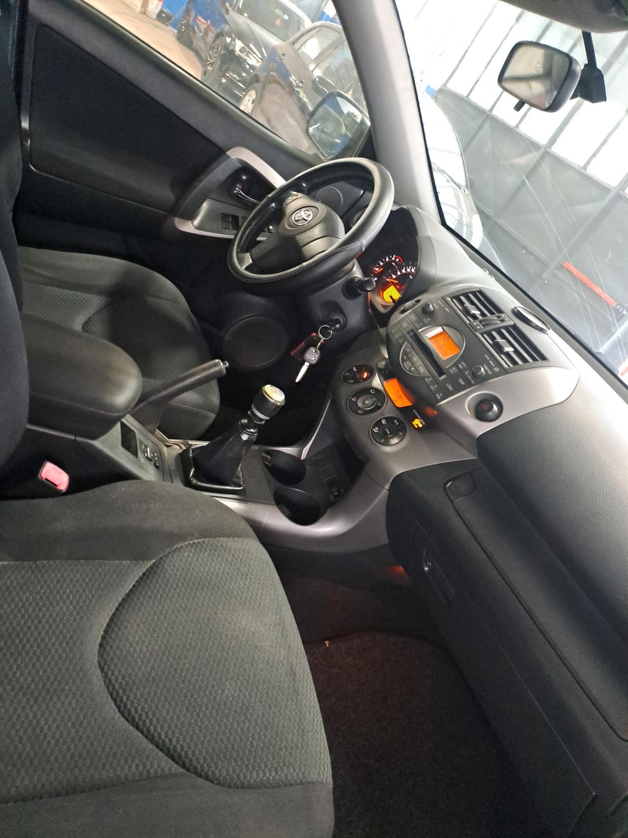 Toyota RAV 4 RAV4 2.2 D-4D 136 CV Luxury