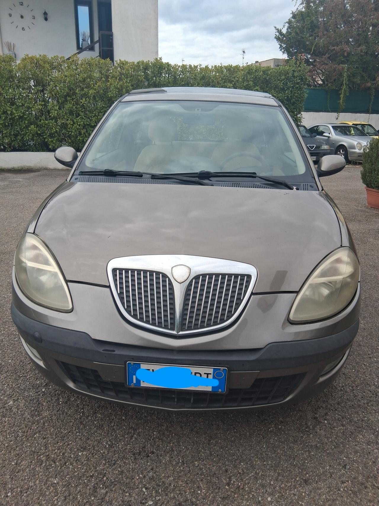 Lancia Ypsilon 1.2 Argento