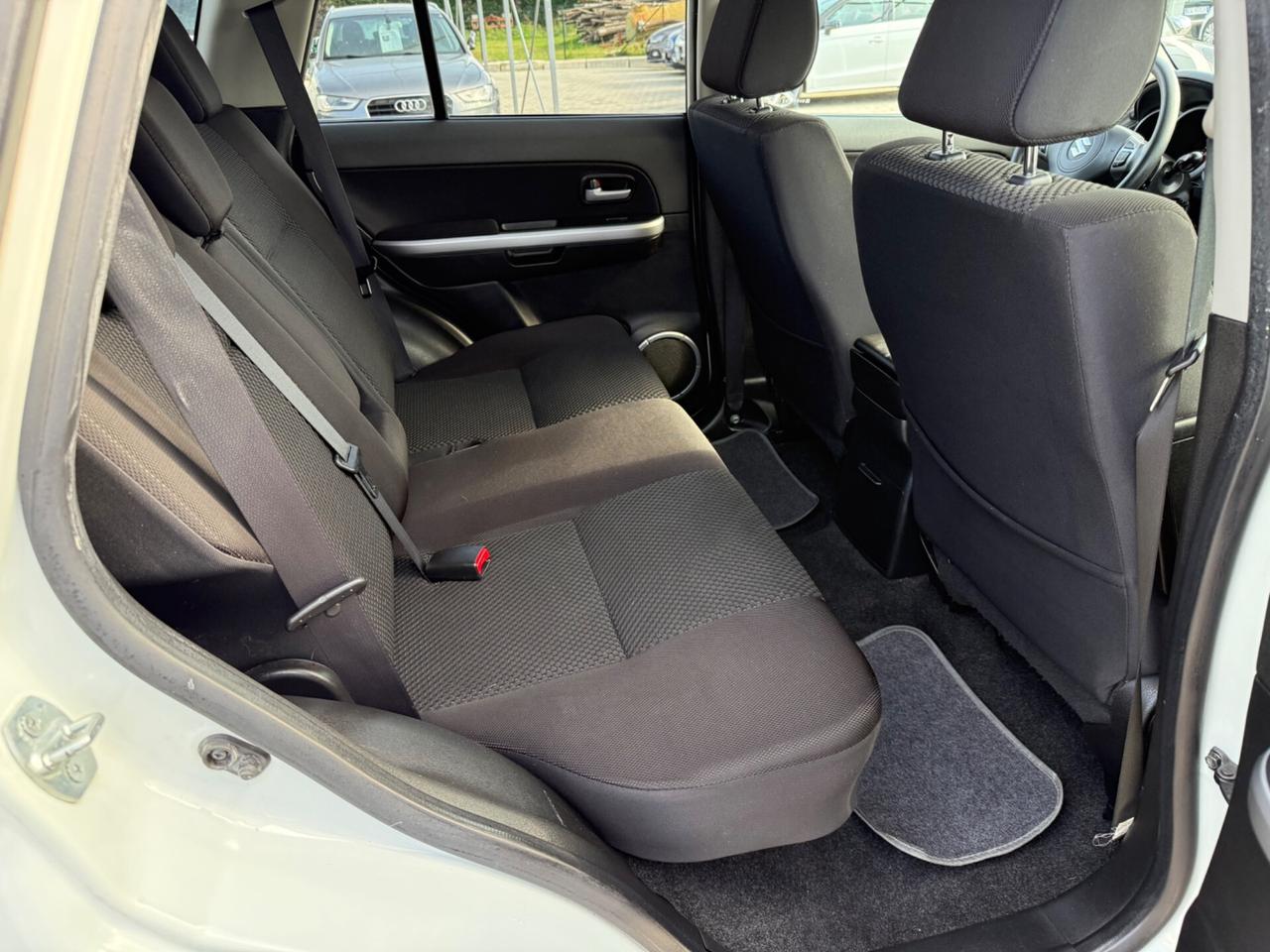 Suzuki Grand Vitara 1.9 DDiS 5P *4x4 PERLATO