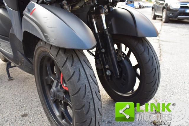 YAMAHA Tricity 300 ABS GARANZIA CASA MADRE!