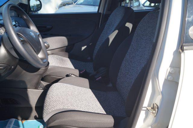 LANCIA Ypsilon 1.0 FireFly 5 porte S&S Hybrid Ecochic Silver