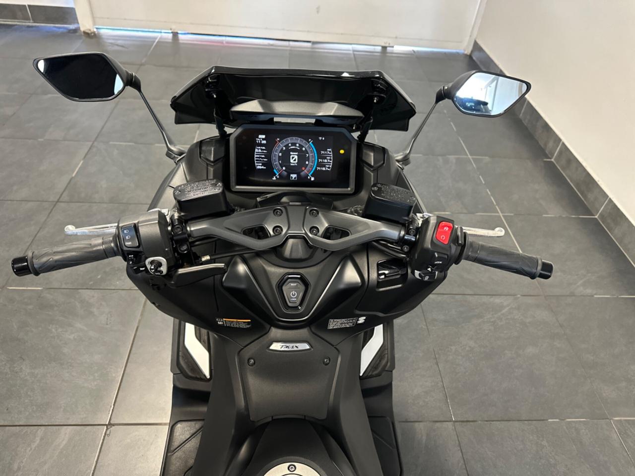 YAMAHA T-MAX 560 UNIPRO 2022 PARI AL NUOVO