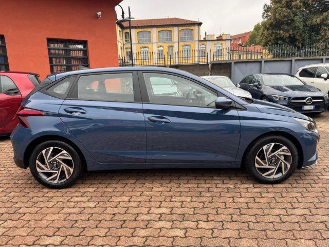 HYUNDAI i20 1.2 MPI MT Connectline