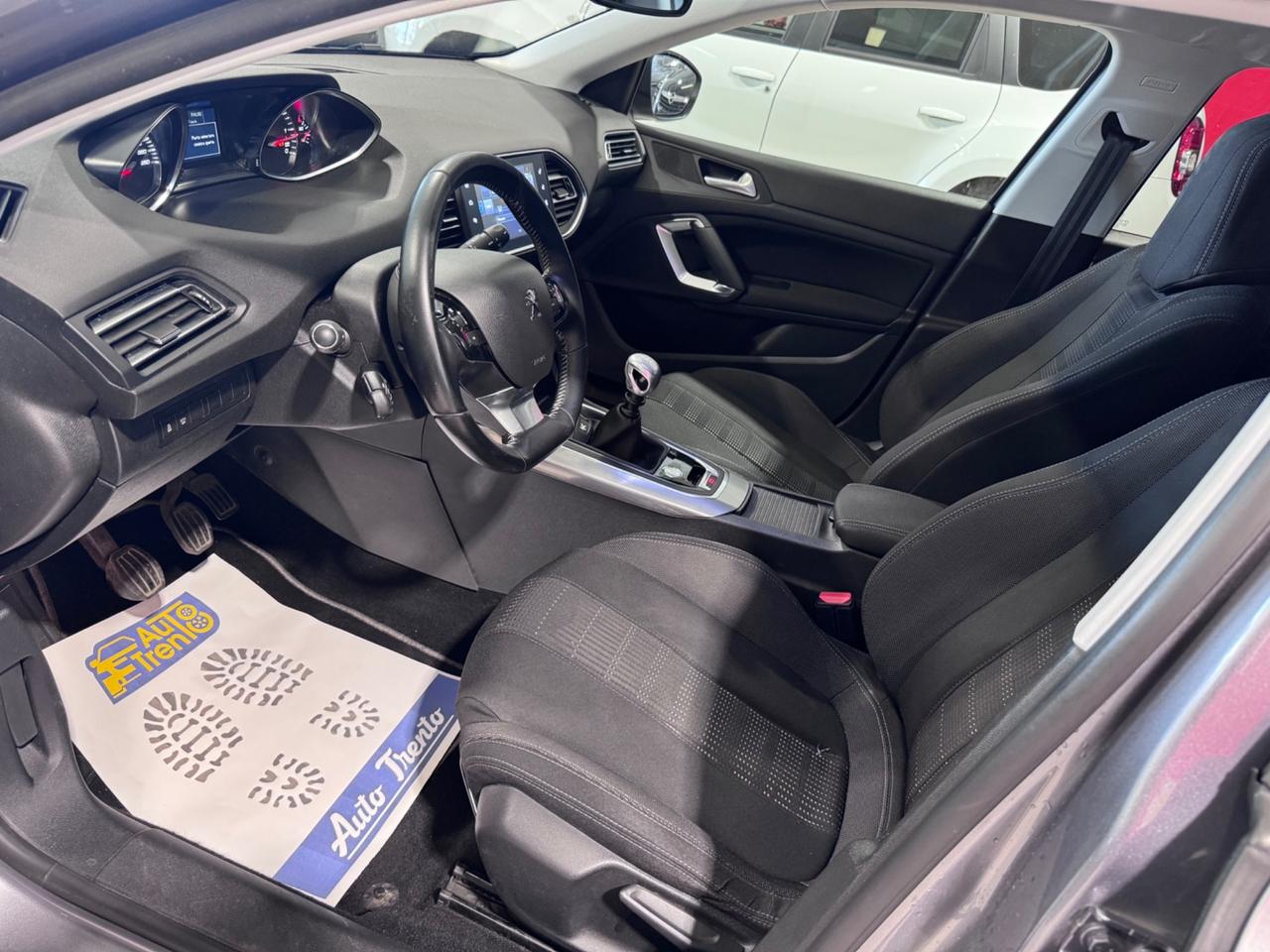 Peugeot 308 BlueHDi 120 S&S EAT6 GT Line 129000 KM