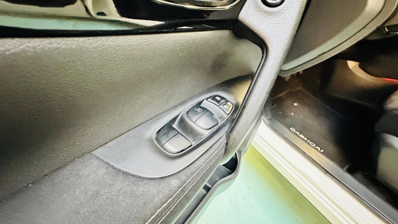 Nissan Qashqai 130CV. Tettuccio panoramico