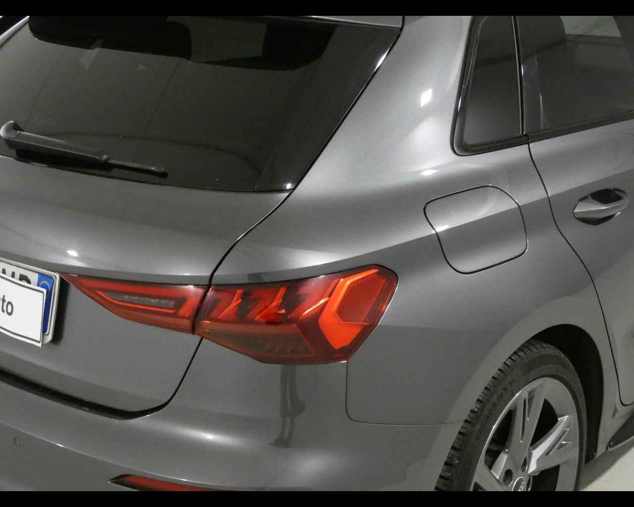 AUDI A3 4ª serie - A3 SPB 35 TDI S tronic S line edition