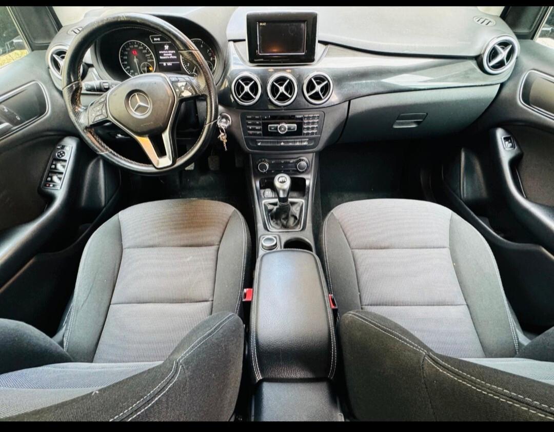 Mercedes-benz A 180 Premium