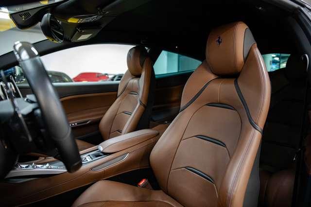 Ferrari GTC4 Lusso CARBON+LEDS|DUAL VIEW|LIFT SYSTEM|SBL|HIFI