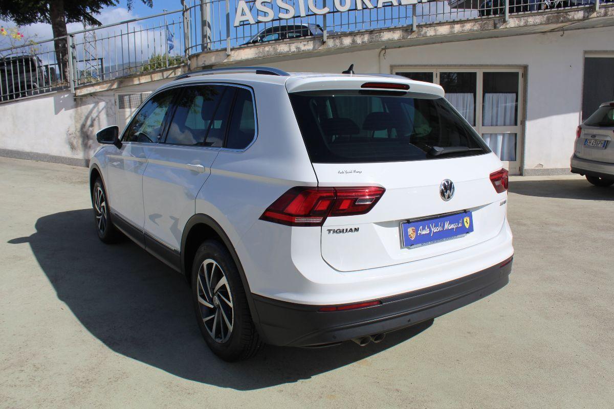 VOLKSWAGEN - Tiguan - 2.0 TDI Business BMT Sound